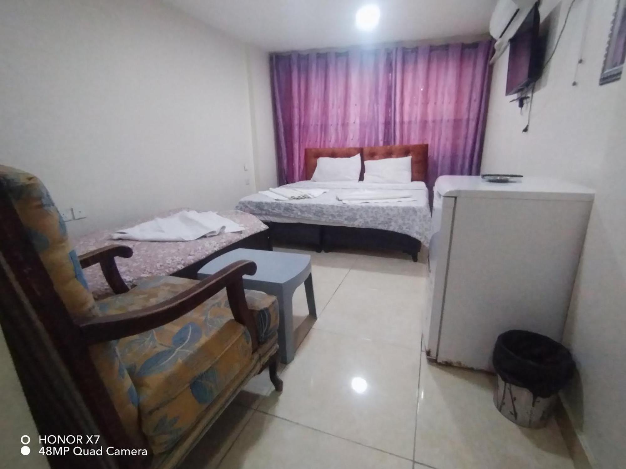 Farah Plaza Hostel &Hotel Apartments Aqaba Eksteriør billede