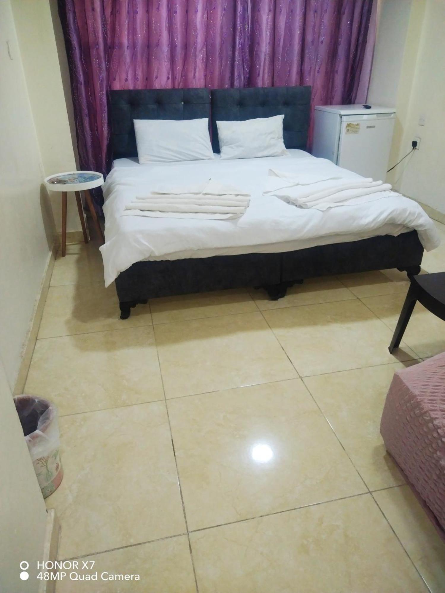 Farah Plaza Hostel &Hotel Apartments Aqaba Eksteriør billede