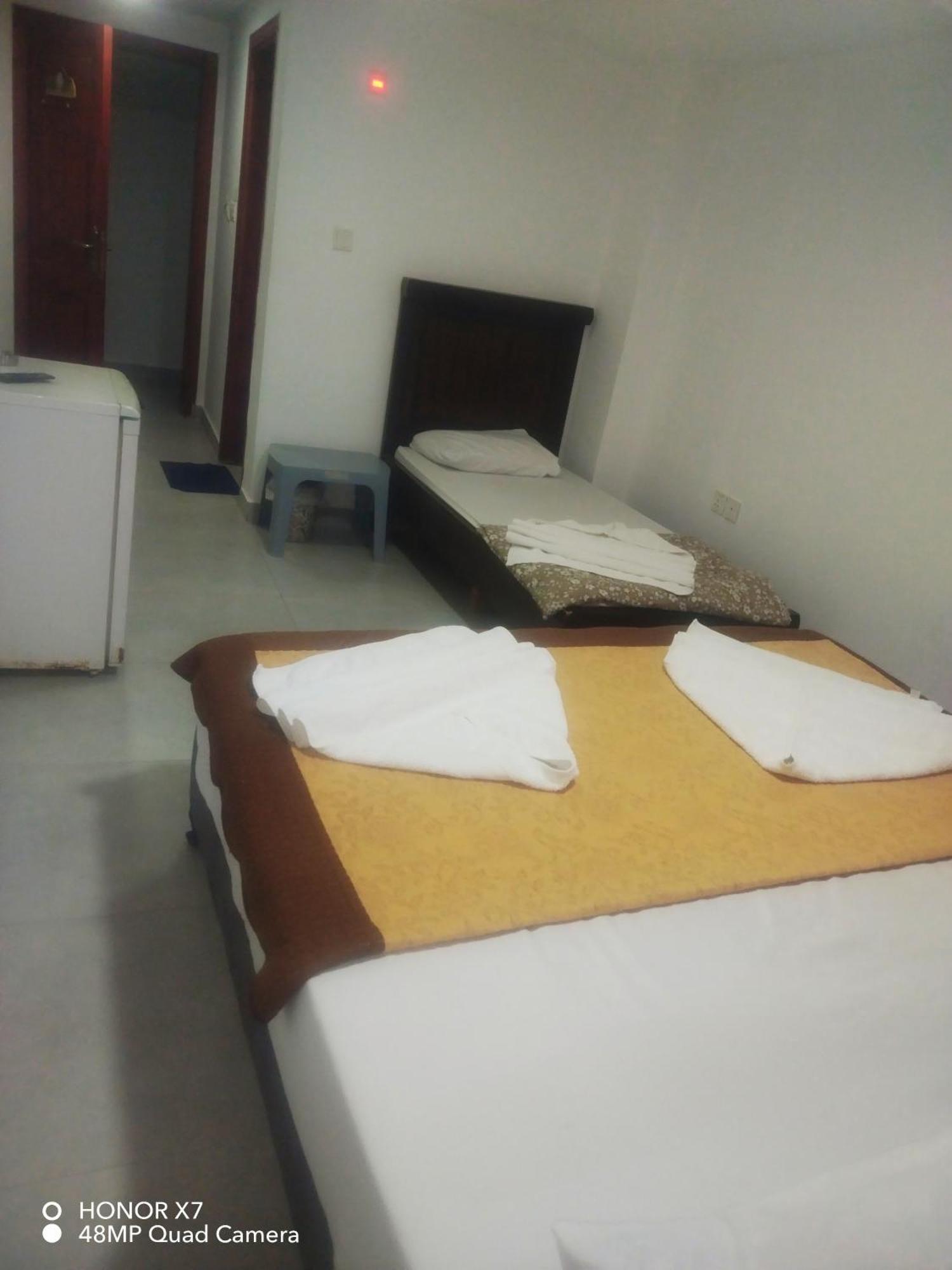 Farah Plaza Hostel &Hotel Apartments Aqaba Eksteriør billede